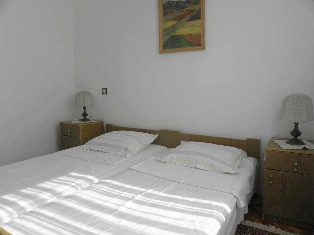 Holiday Home Vjeka 라브 객실 사진