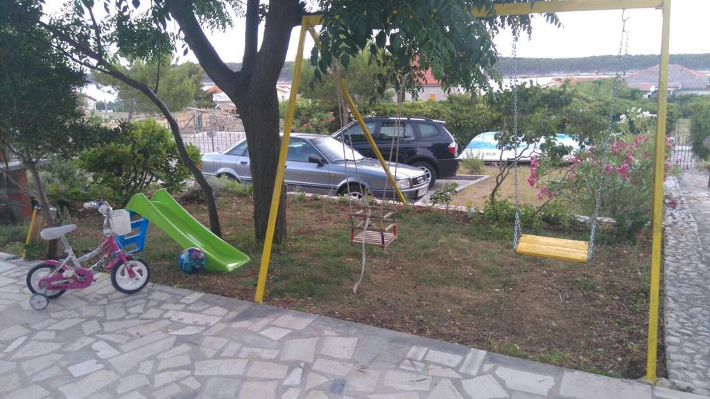 Holiday Home Vjeka 라브 외부 사진